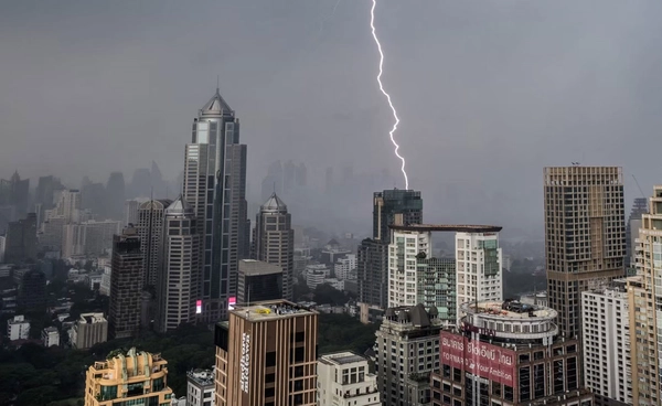เปิดเส้นทางพายุเข้าไทย 14 - 21 พ.ค. เตือนฝนถล่ม 26 จังหวัด เสี่ยงน้ำท่วม