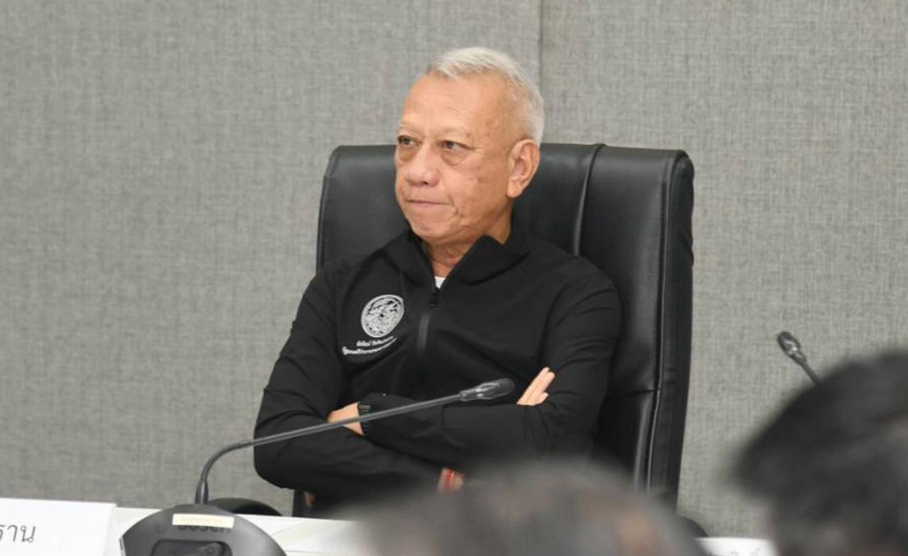 “พิพัฒน์” ตั้งวอร์รูมคมนาคม รับมือน้ำท่วม ช่วยประชาชน 24 ชม.