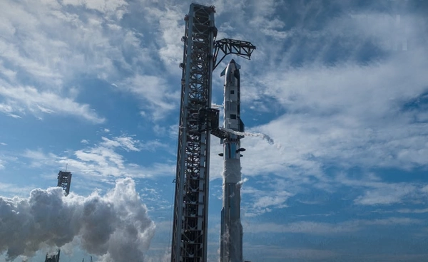 ทรัมป์ไฟเขียวนโยบายอวกาศใหม่ ดันยอดปล่อยจรวดพันลำต่อปีภายในปี 2030