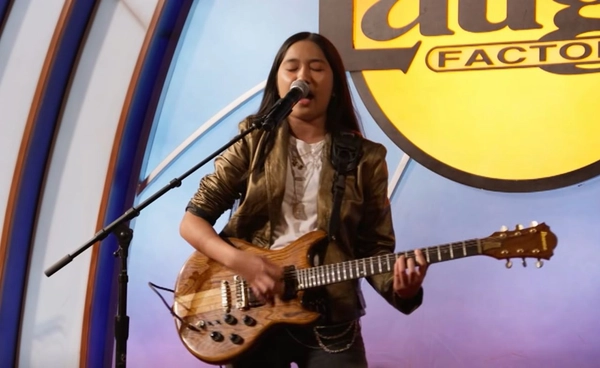 “เนเน่ รอยัล” ท้าเพลงโหด ร้อง-กีตาร์ คนเดียว เวที AGT จนวง Muse แชร์คลิปชื่นชม