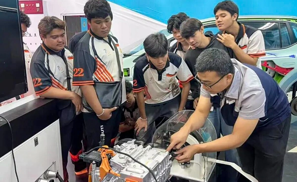 ยกระดับบุคลากร EV ไทย! เปิดศูนย์เทคโนโลยีการคมนาคมไทย–จีน เติมทักษะแรงงานรองรับตลาดยานยนต์ไฟฟ้า