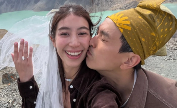 ผมถนัดแบบนี้ "ภูผา เตชะณรงค์" ปีนเขาคุกเข่าขอ "มิ้นต์ ชาลิดา" แต่งงาน 