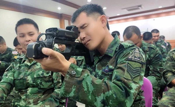กองทัพภาค 1 อบรมใช้กล้องเล็งปืนพลัง AI อิสราเอลเชิงยุทธวิธี ยกระดับรับมือโดรนแบบแม่นยำ