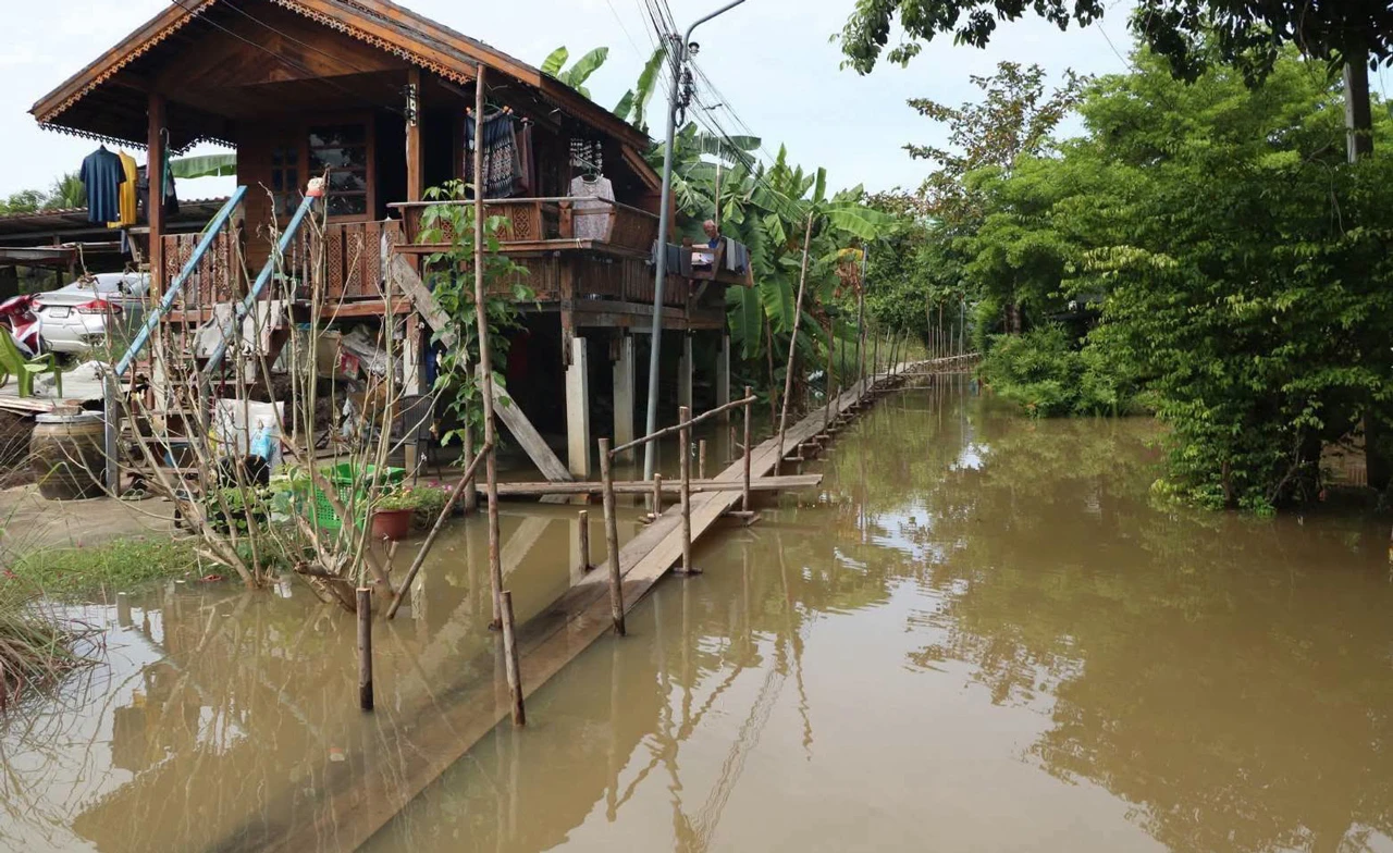 เช็กสถานการณ์น้ำท่วมล่าสุด! 17 จังหวัด-กทม. กระทบกว่า 1 ล้านคน