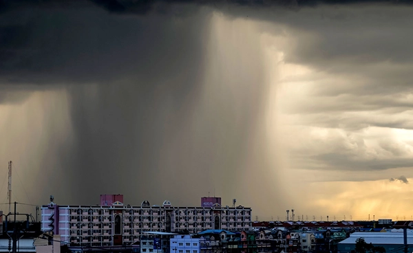 สทนช. กางแผนที่เสี่ยง 7 อำเภอรับมือฝนทะลุ 200 มม. 