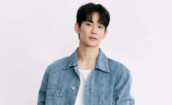 เผยภาพ "คิมซูฮยอน" ครั้งแรกในรอบ 1 ปี 4 เดือน หลังกลับมารับงานอีกครั้ง