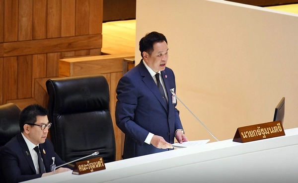 “อนุทิน” แถลงสภา ชี้ความจำเป็น พ.ร.ก.กู้ 4 แสนล้าน รับวิกฤตพลังงาน ลดค่าครองชีพ