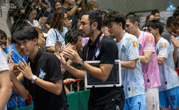 "โค้ชเลิศชาย" ซึ้งใจแฟนภูเก็ตฯ  กองเชียร์แน่นแม้เล่นนอกบ้าน!