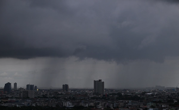40 จังหวัดเช็กด่วน! อุตุฯ ประกาศฉบับ 9 วันนี้ "ฝนตกหนักถึงหนักมาก"