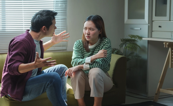 4 วิธีรับมือ คนชอบอวดเบ่ง วางก้าม เข้าข่าย Superiority Complex "คิดว่าตัวเองเหนือกว่าคนอื่น"