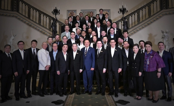 ผู้นำเครือซีพีร่วมเวที “ผู้ประกอบการพูด รัฐบาลฟัง” เสนอแนวคิดขับเคลื่อนอนาคตประเทศไทย 