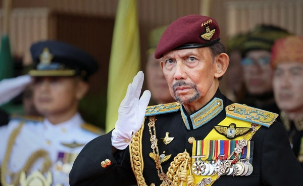 สุลต่านบรูไนฉลองพระชนมายุ 80 พรรษา กษัตริย์ที่ครองราชย์นานที่สุดในโลก