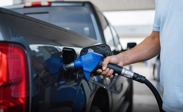 ถึงเวลาหรือยัง ? ที่รัฐฯต้องพลิกวิกฤต ปรับสูตรน้ำมันระยะยาว "B20-E20 " คือทางรอดไม่ใช่ทางเลือก