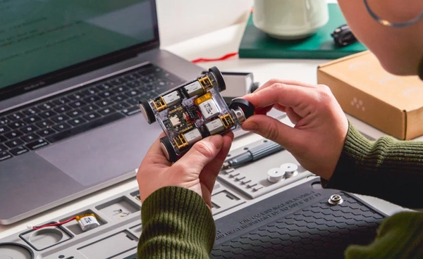“ProtoBot” หุ่นยนต์ RC ไซซ์กระเป๋าสุดล้ำ ตอบโจทย์คนรักงานประดิษฐ์