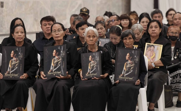 กทม. พร้อมอำนวยความสะดวกประชาชนถวายน้ำสรงพระศพและเฝ้าฯ ส่งเสด็จฯ