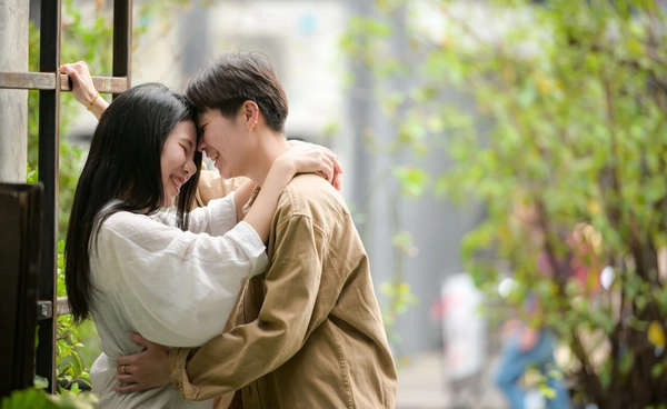"ถอดรหัสความรัก" รู้ทั้งรู้ว่าไปต่อไม่ได้ แต่ทำไม? "หัวใจยังวนกลับไปที่เดิม"