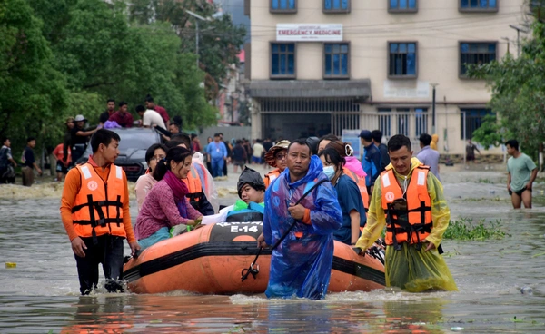 ฝนถล่ม “อินเดีย” ไม่พัก! น้ำท่วม-ดินถล่มคร่า 19 ชีวิต สั่งระงับพิธีแสวงบุญครั้งใหญ่