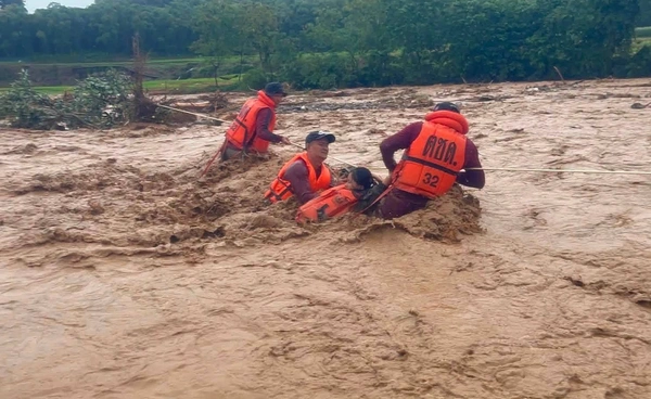 สรุปน้ำท่วมน่าน กระทบ 3 อำเภอ “ปัว” หนักสุด พรุ่งนี้หลากเข้าท่าวังผา