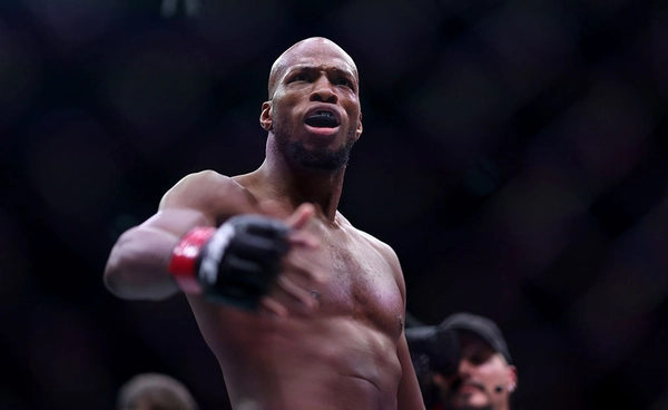 เพจลั่นกระสันปิดเกมหนแรก ก่อนดวลรูซิโบเยฟ UFC ปารีส