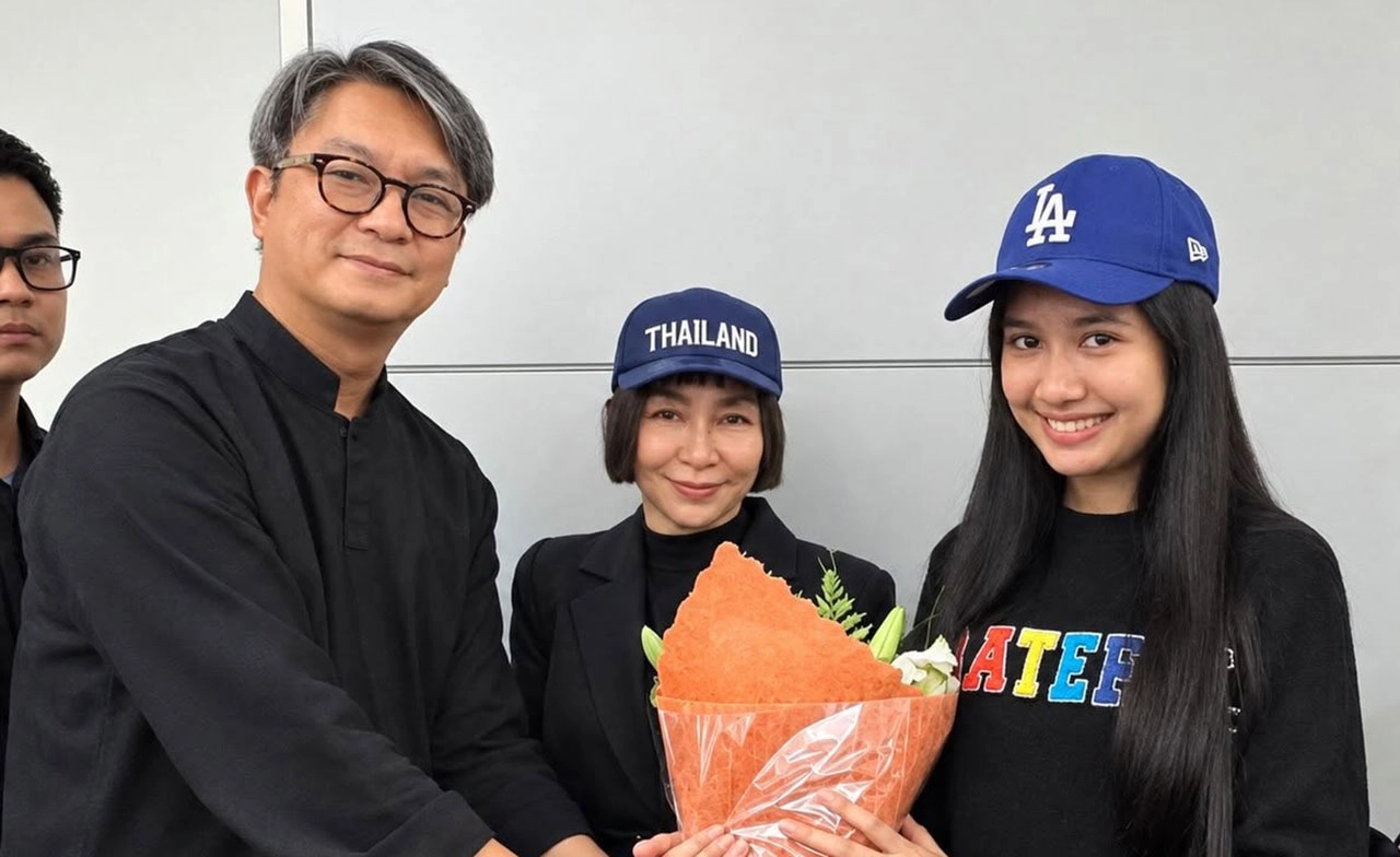 “เนเน่ รอยัล” เดินทางถึงแอลเอ ต้อนรับอบอุ่น ส่งไจเชียร์รอบ Final