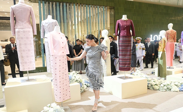 "เจ้าฟ้าสิริวัณณวรีฯ" เสด็จทอดพระเนตรนิทรรศการผ้าไทย ยกระดับหัตถศิลป์สู่งานฝีมือในโลกยุคปัจจุบัน