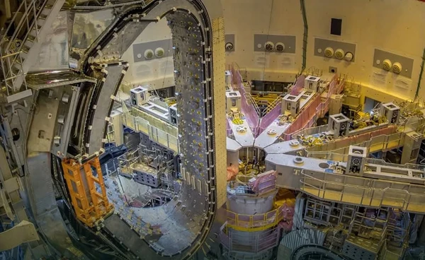 ITER ติดตั้งแกนเตาปฏิกรณ์ฟิวชันโมดูล 6 สำเร็จ ล้ำหน้าแผน 6 เดือน