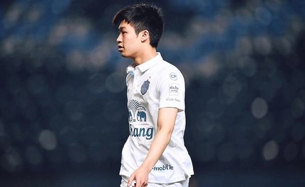 ประวัติไม่ธรรมดา "หนุน ชนน์ชนก" ผู้อำนวยการฝ่ายพัฒนาเยาวชนสโมสรบุรีรัมย์ ยูไนเต็ด เจ้าบ่าวป้ายแดง "พระพาย รมิดา" 