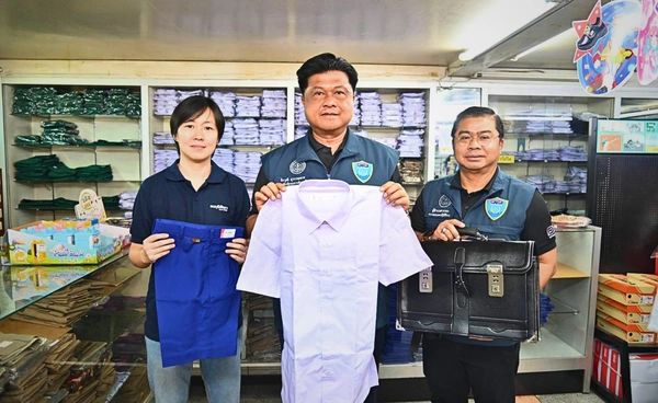 รับเปิดเทอม! "พาณิชย์" ลุยตรวจร้านชุดนักเรียน พบราคาทรงตัว ผู้ปกครองรัดเข็มขัด ยอมใส่ชุดเก่า ซื้อใหม่เท่าที่จำเป็น 