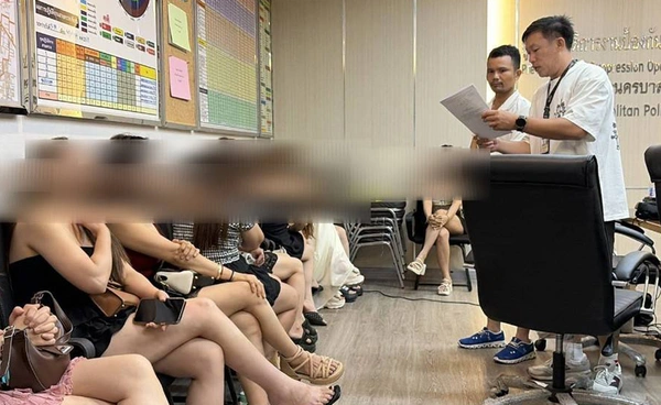 ตม.1 ผนึกกำลังหลายหน่วยงาน ตรวจเข้มต่างด้าวย่านลุมพินี