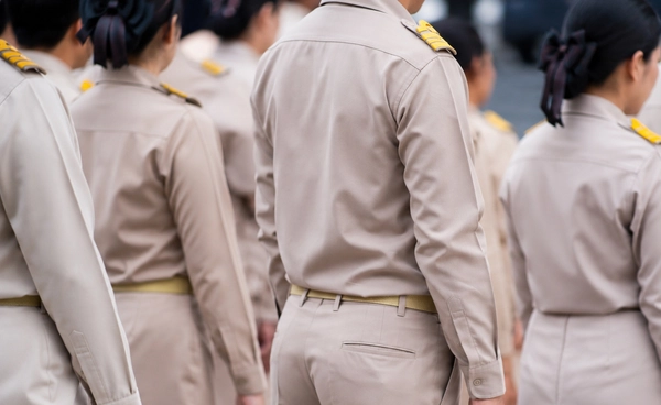 ทำไมรัฐต้องรื้อระบบจ้างข้าราชการใหม่? เช็กด่วน สวัสดิการแบบไหนที่กำลังจะถูกปรับเปลี่ยน