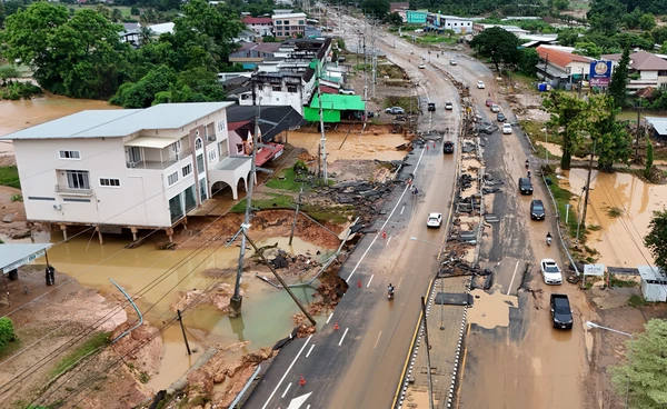 น้ำท่วมน่านเริ่มคลี่คลาย! เตือนฝนระลอกใหม่ 23 ส.ค. เฝ้าระวังพื้นที่เสี่ยง