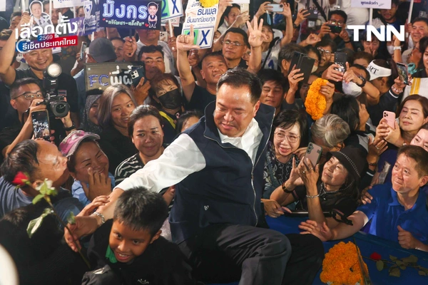 รูป-"อนุทิน" นำทัพใหญ่เปิดปราศรัยเวที กทม. ครั้งแรก-29
