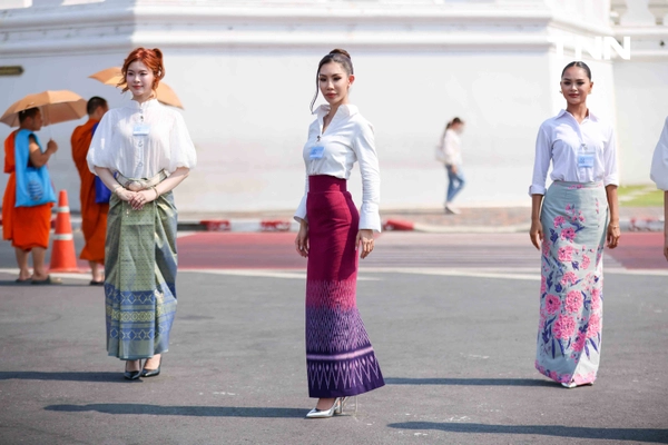 รูป-งดงามในชุดผ้าไทย สาวงาม Miss World Thailand 2026 สักการะศาลหลักเมืองพร้อมร่วมงาน 244 ปี กรุงรัตนโกสินทร์ -25