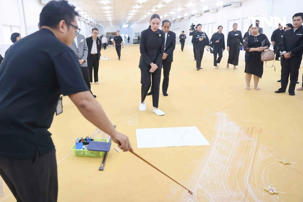 รูป-“ซาบีดา” ตรวจความคืบหน้าการขยายแบบ การก่อสร้างพระเมรุมาศและสิ่งปลูกสร้างประกอบ เนื่องในพระราชพิธีถวายพระเพลิงพระบรมศพ สมเด็จพระพันปีหลวง-9