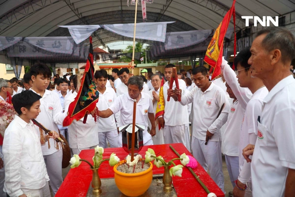 รูป-ส่งวิญญาณไร้ญาติสู่ภพภูมิที่ดี พลังศรัทธาจิตอาสาทั่วสารทิศ ร่วมมหากุศล 'พิธีฌาปนกิจศพไร้ญาติ' มูลนิธิไตรคุณธรรม ชลบุรี-12