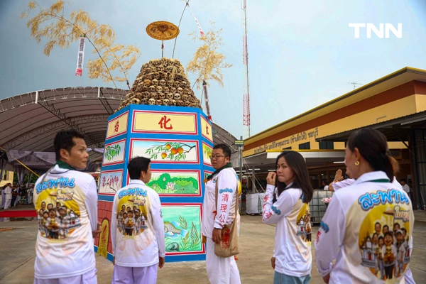 รูป-ส่งวิญญาณไร้ญาติสู่ภพภูมิที่ดี พลังศรัทธาจิตอาสาทั่วสารทิศ ร่วมมหากุศล 'พิธีฌาปนกิจศพไร้ญาติ' มูลนิธิไตรคุณธรรม ชลบุรี-5