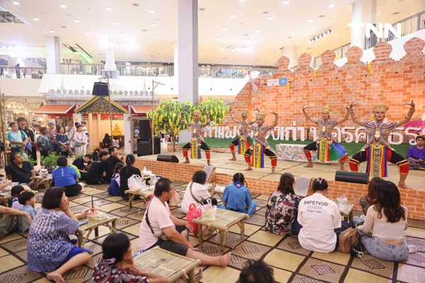 รูป-สัมผัสมนต์เสน่ห์แดนใต้ "ล่องหลาด แลเมืองคอน นครสองธรรม" ตระการตาการแสดงมโนราห์-ลิเกป่าหาชมยาก ณ ซีคอน บางแค-10