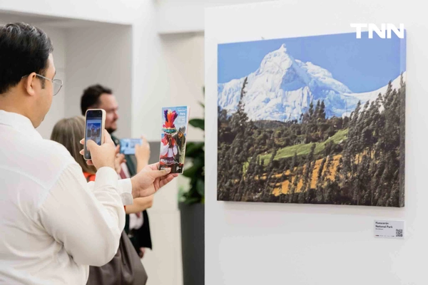 รูป-2 ศิลปินแห่งชาติ ผสานพลังศิลปินชั้นนำไทย สร้างสรรค์นิทรรศการศิลปกรรมทรงคุณค่า-1
