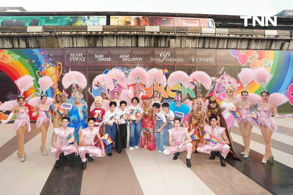 รูป-สยามพิวรรธน์ ร่วมขบวน Bangkok Pride Parade สุดยิ่งใหญ่พร้อมสนับสนุน บางกอกไพรด์ เดินหน้าสู่ Bangkok World Pride -12