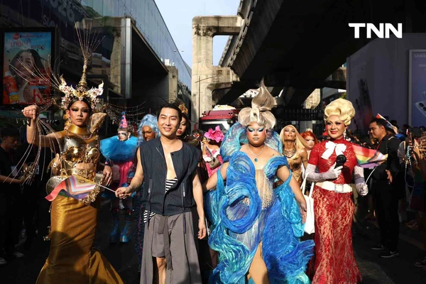 รูป-สยามพิวรรธน์ ร่วมขบวน Bangkok Pride Parade สุดยิ่งใหญ่พร้อมสนับสนุน บางกอกไพรด์ เดินหน้าสู่ Bangkok World Pride -15