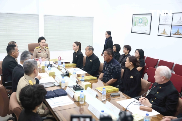 รูป-"ศุภจี" ตรวจความคืบหน้าจัดสร้าง "พระเมรุมาศ-ราชรถ" งานพระราชพิธีถวายพระเพลิงพระบรมศพ สมเด็จพระพันปีหลวง-11