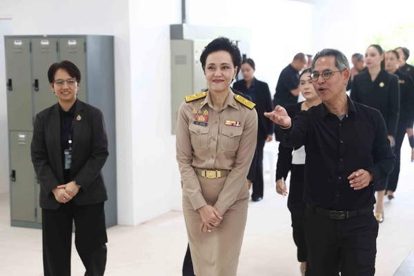 รูป-"ศุภจี" ตรวจความคืบหน้าจัดสร้าง "พระเมรุมาศ-ราชรถ" งานพระราชพิธีถวายพระเพลิงพระบรมศพ สมเด็จพระพันปีหลวง-19