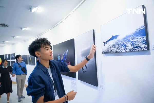 รูป-เปิดโลกใต้ทะเลผ่านเลนส์ ‘พาริ’ ช่างภาพใต้น้ำวัย 14 กับนิทรรศการ PAY BACK TO THE OCEAN-5