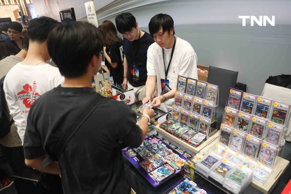 รูป-ไอคอนสยาม จับมือ Nx Gallery จัดมหกรรม ‘WORLD OF CARD’ ขนการ์ดระดับตำนานมูลค่ารวมกว่า 100 ล้านบาทมาโชว์ภายในงาน-22