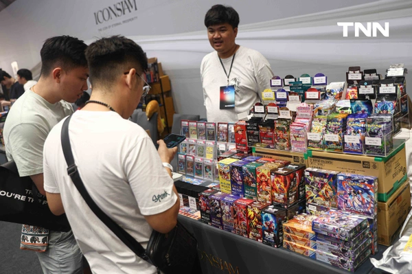 รูป-ไอคอนสยาม จับมือ Nx Gallery จัดมหกรรม ‘WORLD OF CARD’ ขนการ์ดระดับตำนานมูลค่ารวมกว่า 100 ล้านบาทมาโชว์ภายในงาน-19