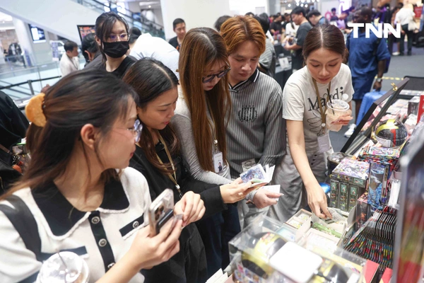 รูป-ไอคอนสยาม จับมือ Nx Gallery จัดมหกรรม ‘WORLD OF CARD’ ขนการ์ดระดับตำนานมูลค่ารวมกว่า 100 ล้านบาทมาโชว์ภายในงาน-13