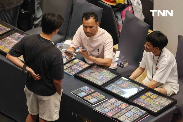 รูป-ไอคอนสยาม จับมือ Nx Gallery จัดมหกรรม ‘WORLD OF CARD’ ขนการ์ดระดับตำนานมูลค่ารวมกว่า 100 ล้านบาทมาโชว์ภายในงาน-34