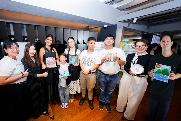 รูป-ทรูคอฟฟี่–ทรูปลูกปัญญา ผนึก Artstory จัดกิจกรรม Workshop ฮีลใจกับศิลปินออทิสติก-8