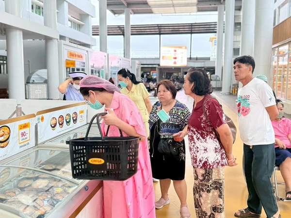 รูป-รพ.ลำปาง ผนึก CPF ชวนร่วมกิจกรรม ระดมทุนปรับปรุงอาคารสิทธิเกษม-5
