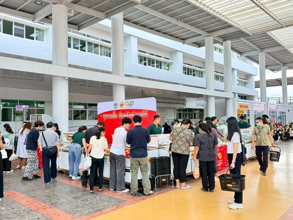 รูป-รพ.ลำปาง ผนึก CPF ชวนร่วมกิจกรรม ระดมทุนปรับปรุงอาคารสิทธิเกษม-6
